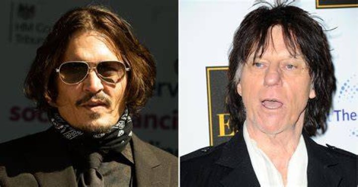 'Devastated' Johnny Depp was at Jeff Beck's bedside before death