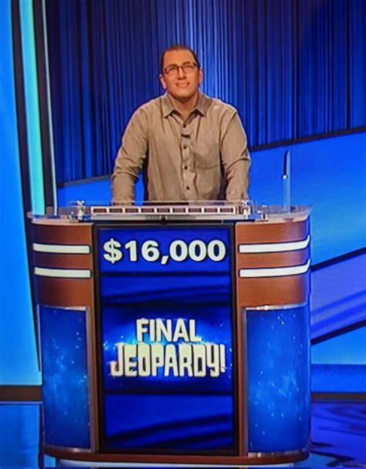 'Jeopardy!' contestant slams show for not paying for travel, hotel room