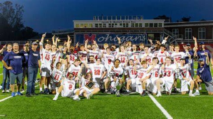 'Texas 6' shines light on small-town high school football