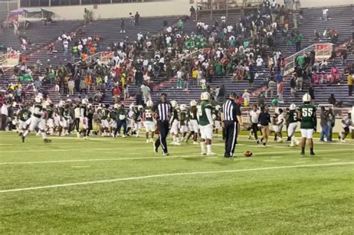 4 shot at Mobile, Alabama high school football game