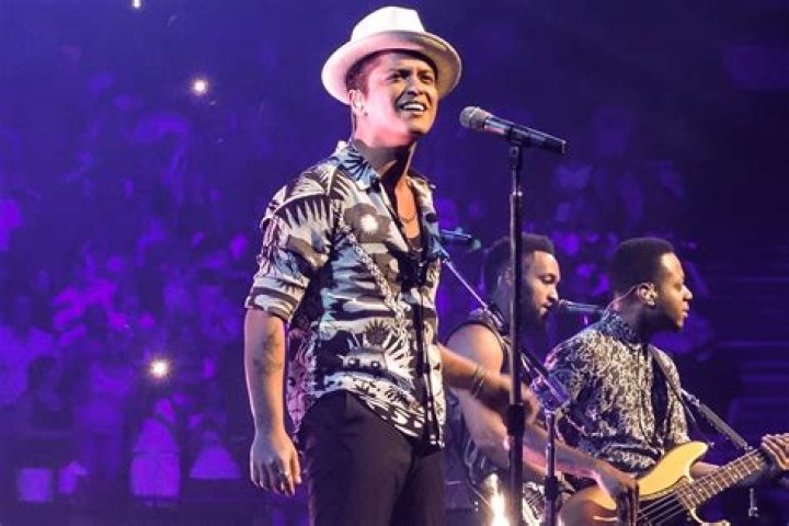 5 songs you didn’t know that Bruno Mars wrote