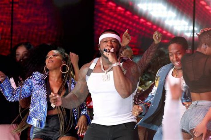 50 Cent dodges fat-shaming jokes with clever Twitter promo