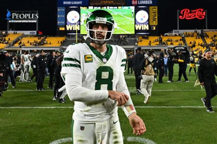 Aaron Rodgers on a December Jets return: 'Anything is possible'