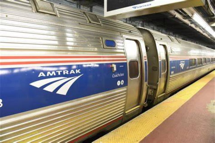Amtrak service suspended from New York to Boston, New Haven
