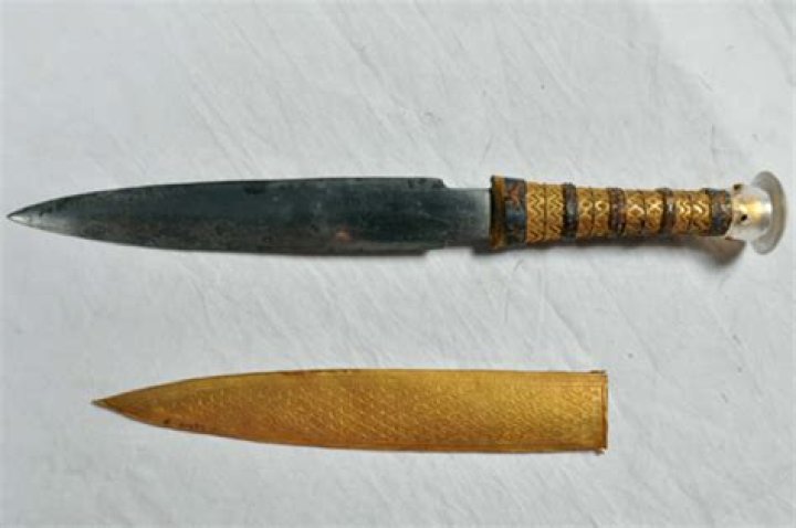 Archaeologists say they’ve finally solved the mystery surrounding King Tut’s ‘space dagger’