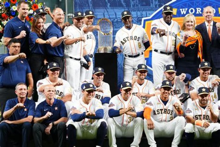Astros employee's missing World Series ring found after viral post