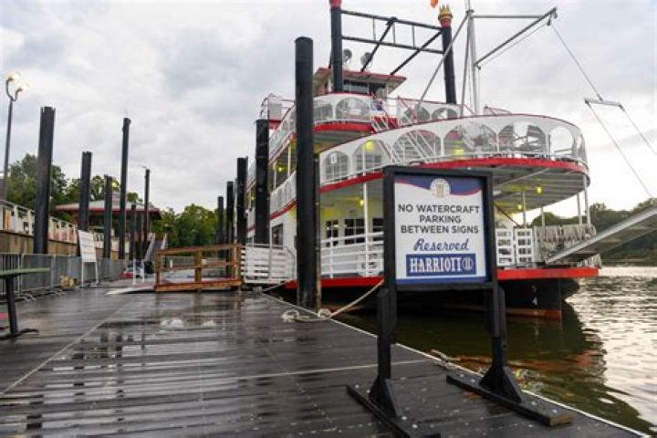 Beaten riverboat co-captain 'held on for dear life'