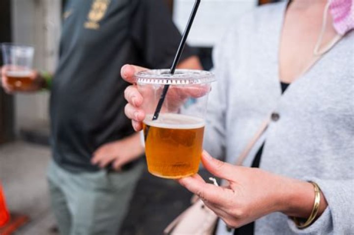 Beer could help you survive a heatwave, doctor says