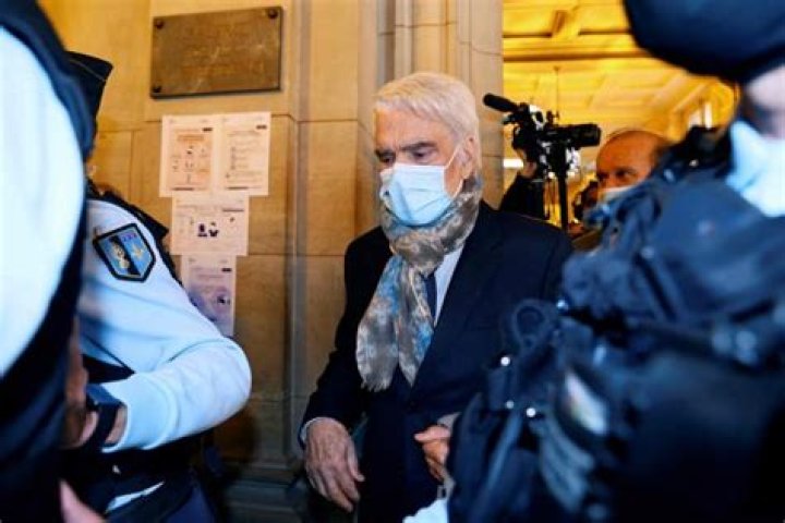 Bernard Tapie, wife beaten and tied up in home robbery, cops say