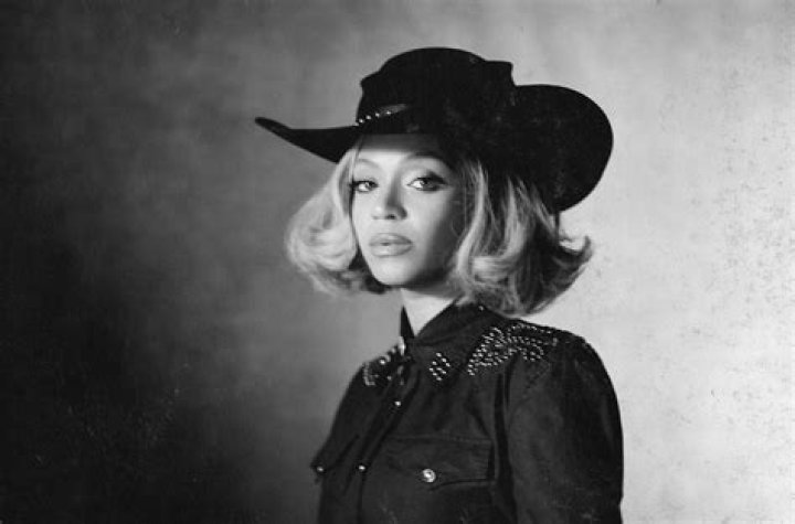 Beyoncé's 'Texas Hold 'Em,' '16 Carriages' country songs: review