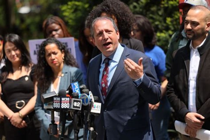 Brad Lander freezing NYC deposits at Capital One, KeyBank