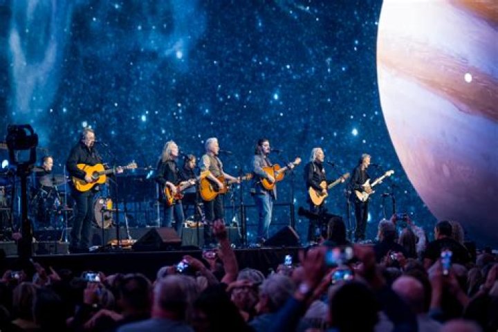 Brawl breaks out at Eagles concert during iconic song 'Take It Easy'
