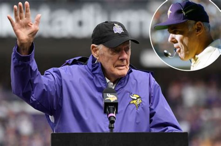 Bud Grant, legendary Hall of Fame Vikings coach, dead at 95