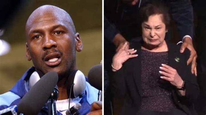 Bulls fans ripped for 'shameful' Jerry Krause booing with wife in attendance