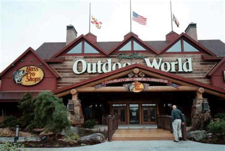 Cabela’s wants to sell credit card biz before it puts up entire company