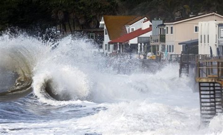 California beaches slammed by massive waves, coastal flooding