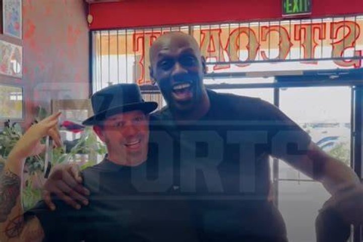 Chandler Jones got a tattoo after arrest, Raiders release