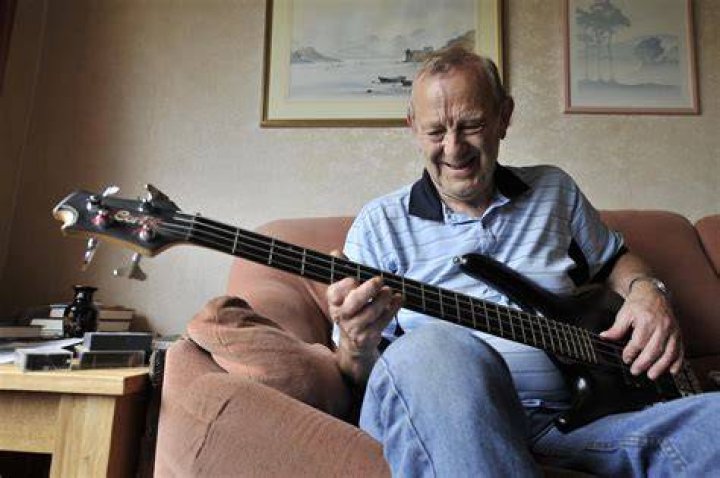 Chas Newby, former bassist for The Beatles, dies aged 81