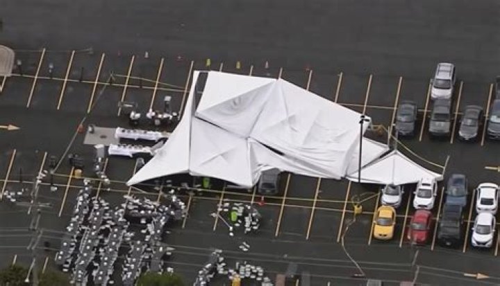 Chicago tent collapse injures at least 26, including 5 seriously, police say