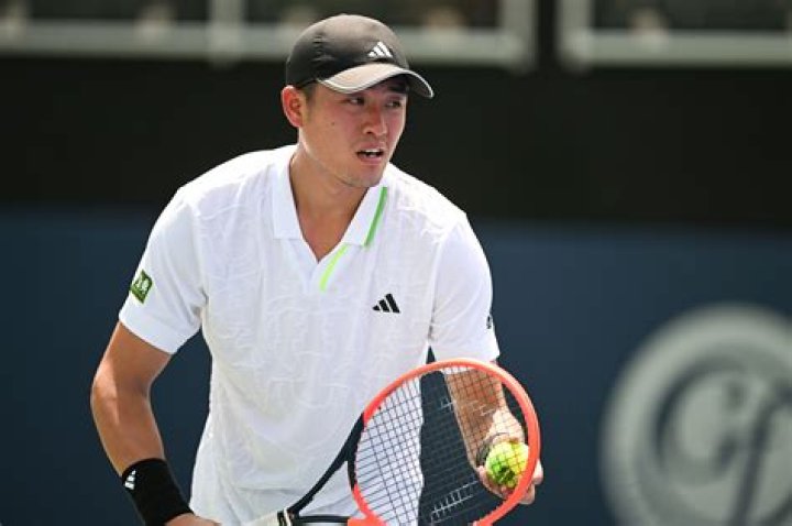 Chinese tennis star Yibing Wu collapses in scary Citi Open scene