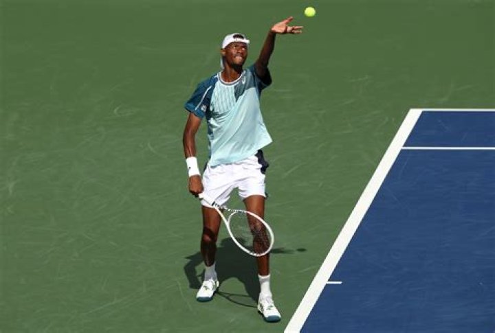 Chris Eubanks leaves US Open court mid-rally as he battles illness