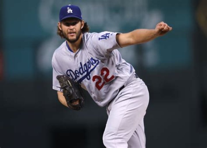 Clayton Kershaw on why he didn’t retire and his season expectations