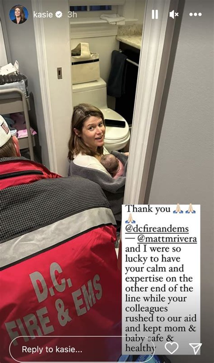 CNN analyst Kasie Hunt gives birth in home bathroom