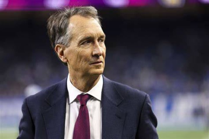 Cris Collinsworth drops explicit comment on 'Sunday Night Football'