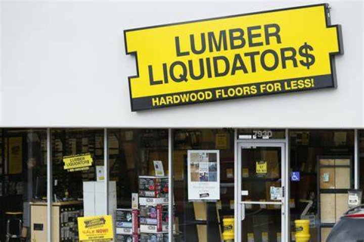Customers claim Lumber Liquidators slow to replace ‘unsafe’ floors