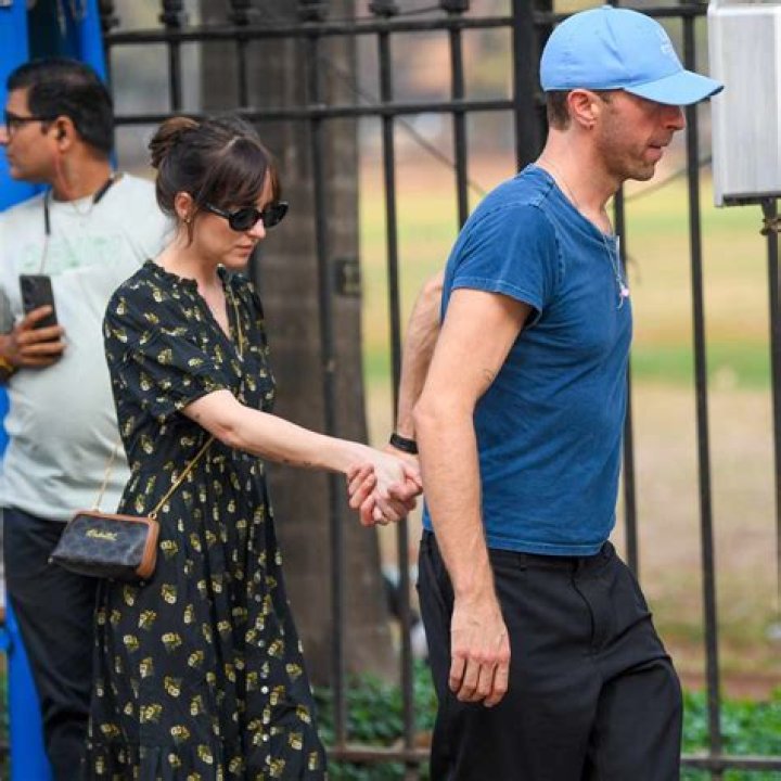 Dakota Johnson & Chris Martin move into $12.5M Malibu house