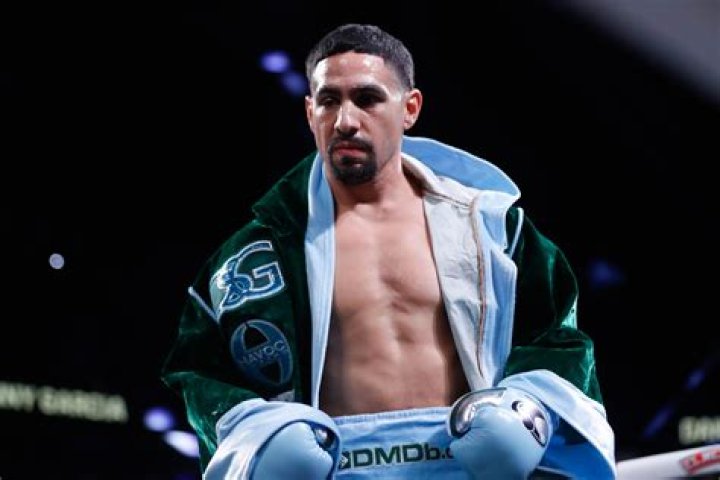 Danny Garcia returns to ring with impressive win at Barclays