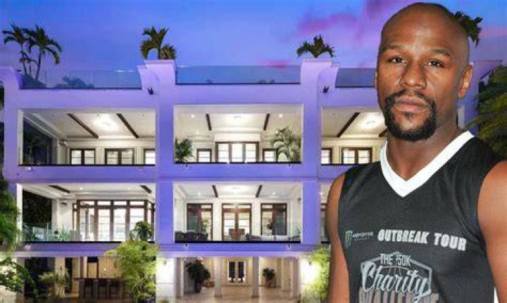 Dave Portnoy rents Floyd Mayweather's Miami home for $200K