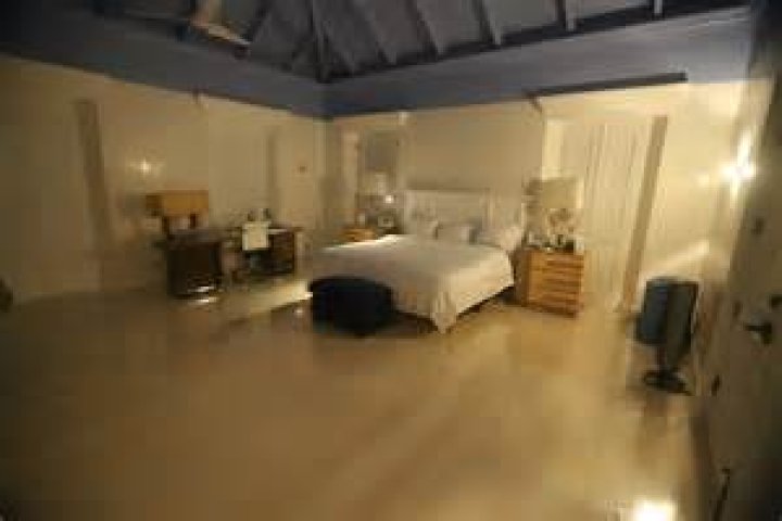 Disturbing video goes inside Jeffrey Epstein's Palm Beach estate