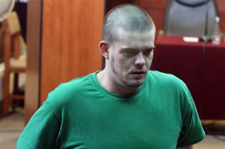 Dutch suspect in Natalee Holloway disappearance Joran van der Sloot will be sent from Peru to US to face fraud charges