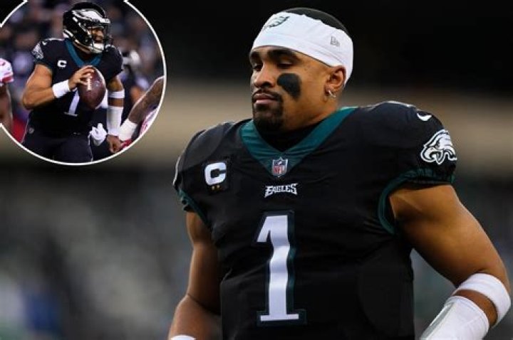 Eagles QB takes big practice step
