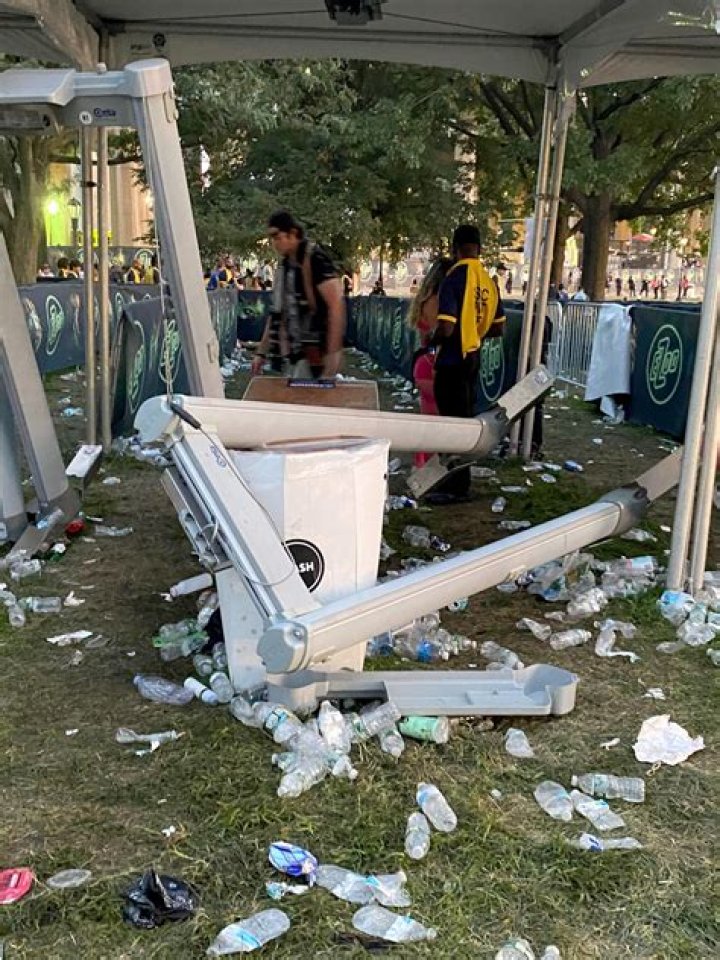 Electric Zoo concertgoers reportedly rush gate after venue hits capacity
