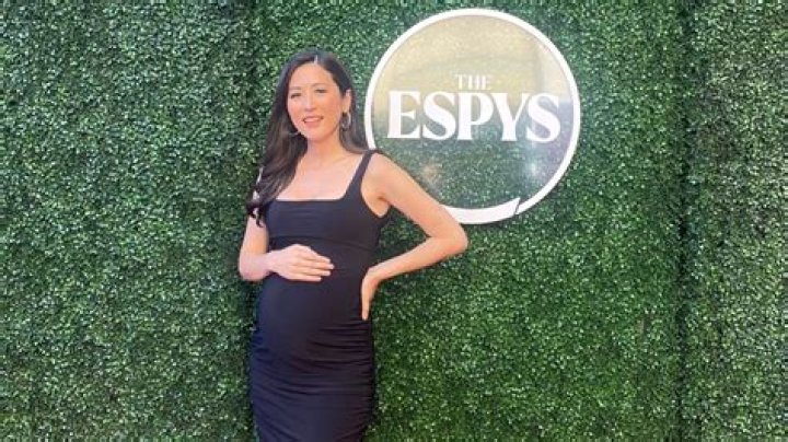 ESPN's Mina Kimes announces pregnancy at ESPY Awards