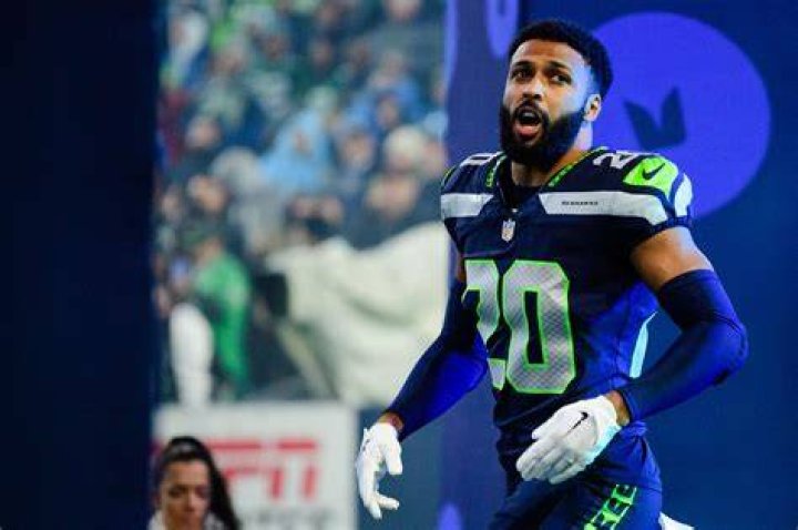 Ex-Giant Julian Love 'off to a great start' with Seahawks