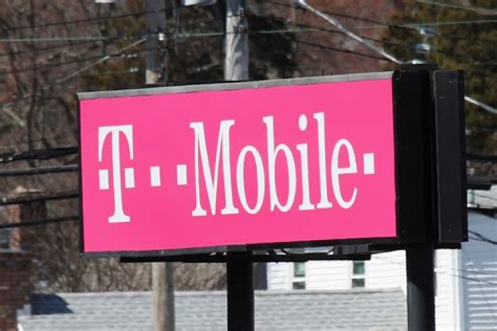 FCC demands answers after nationwide T-Mobile outage