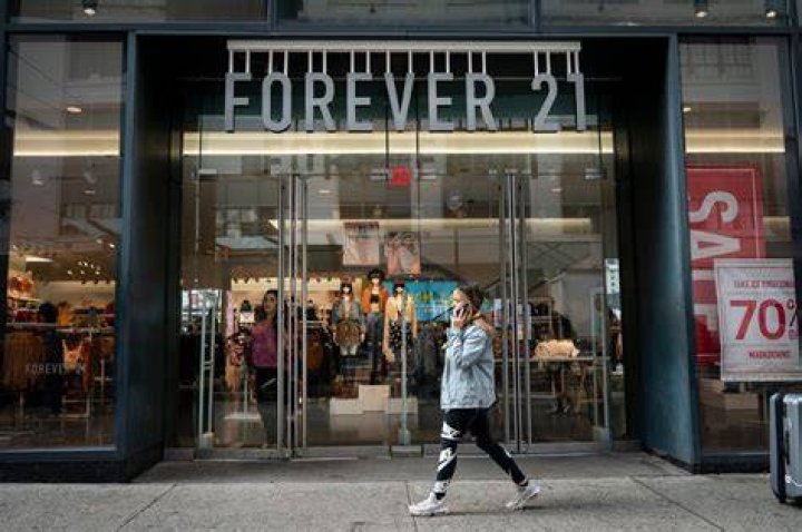 Forever 21 owner Authentic Brands withdraws IPO plans