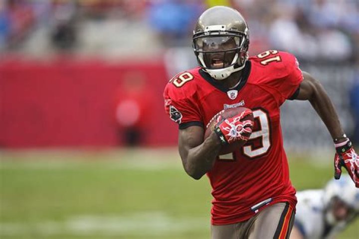 Former NFL receiver Mike Williams dead at 36 after premature reports