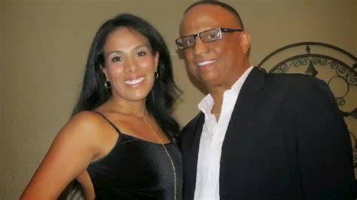 Former pro boxer Ramon Sosa faked his own murder after wife hired hitman: documentary