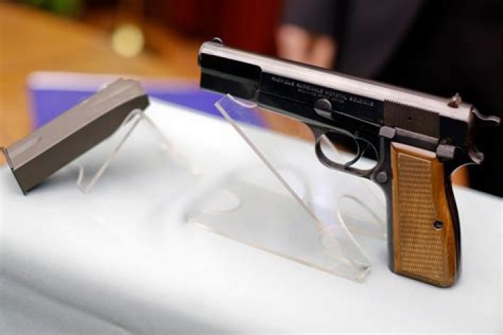 Gun that shot Pope John Paul II to go on display