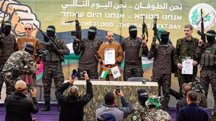 Hamas traps 1,000 Americans in Gaza as last US charter plane leaves Israel