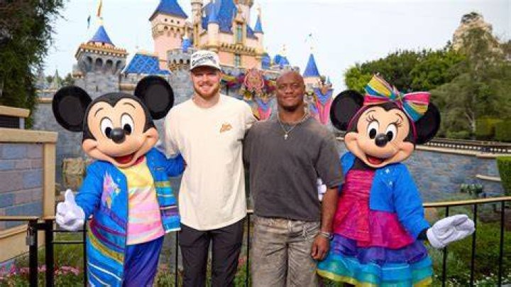Hazmat team called to Disneyland after geese poop on 17 visitors
