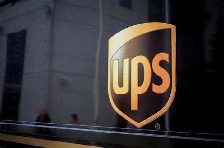 Helping a college student navigate a UPS payroll snafu
