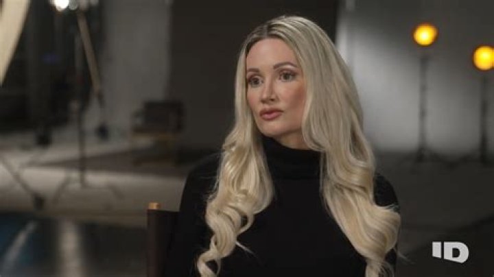 Holly Madison does not deserve our sympathy