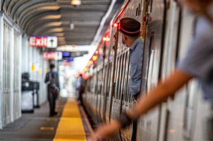 How union muscle keeps expensive rules, high fares in place on LIRR