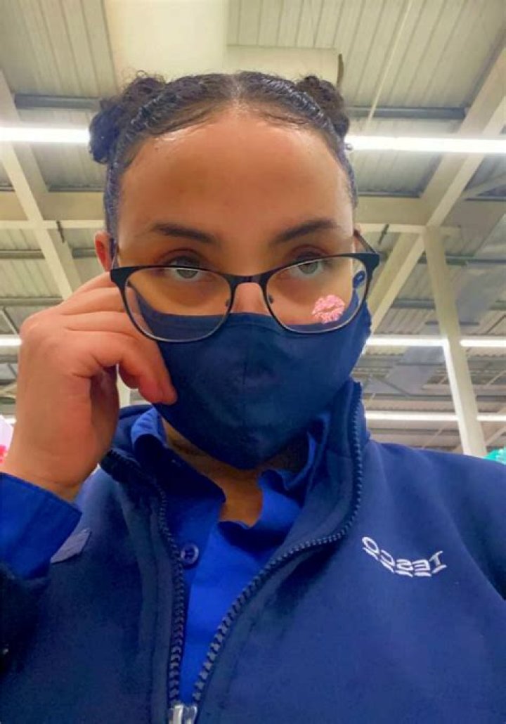 I went from grocery check-out girl to cam girl mogul
