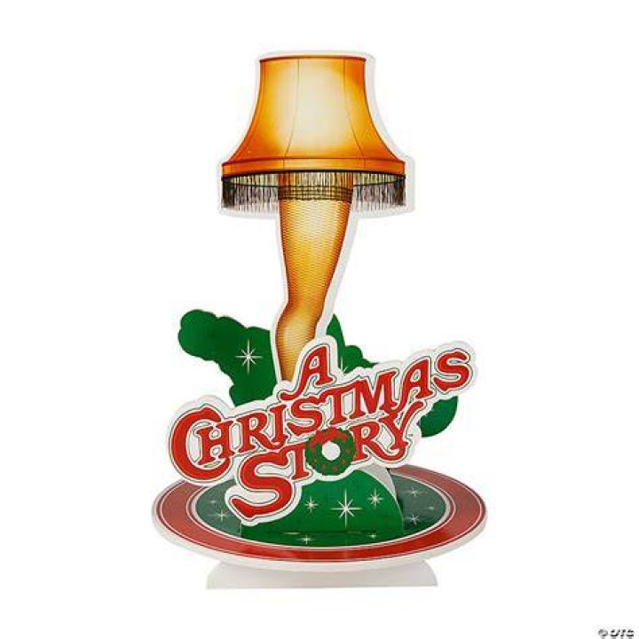 Iconic 'A Christmas Story' leg lamp goes up in Oklahoma